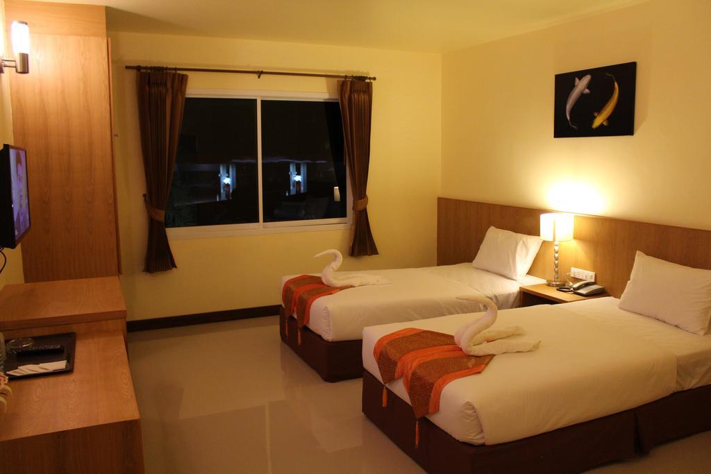 The Lephant Hotel Surat Thani Phòng bức ảnh